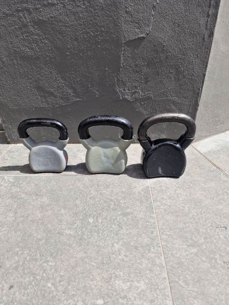 3 x Cast Kettlebells