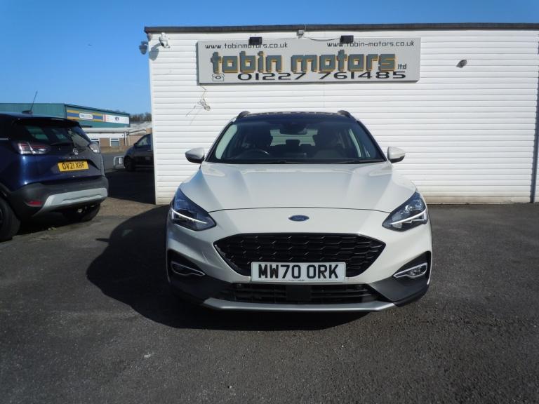 FORD FOCUS 1.5 Focus Active X Estate 1.5L EcoBlue 120PS FWD 6 Speed Manual White