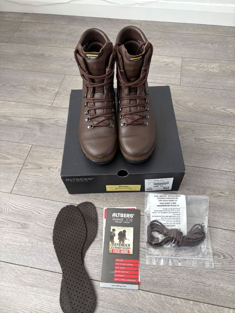 Altberg Defender Mens Boots Combat High-Liability  11L Brown