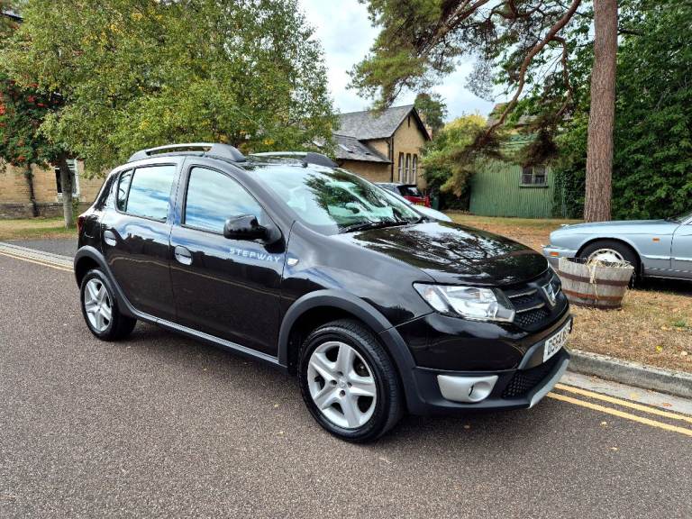 DACIA SANDERO STEPWAY £20 TAX 1 YEAR MOT