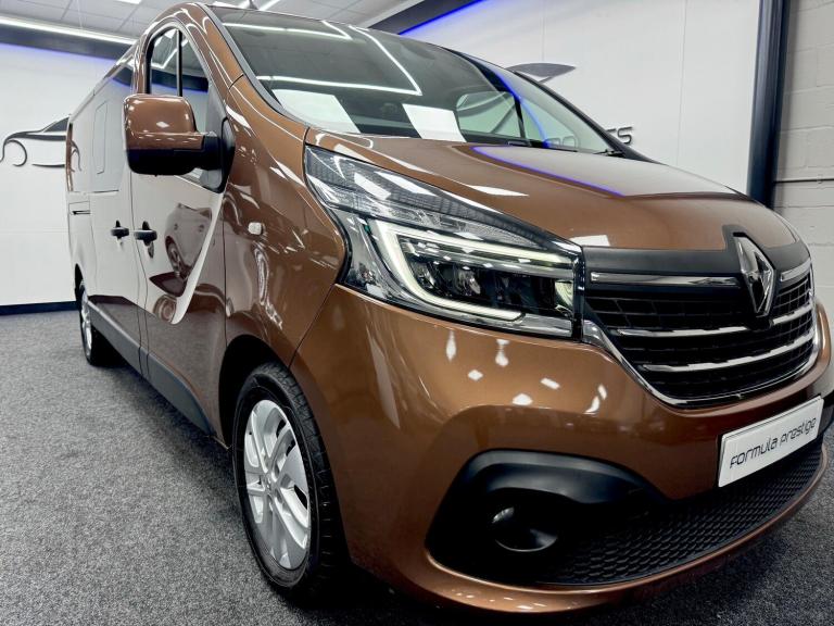 2020 Renault Trafic 2.0 dCi ENERGY 30 Sport Nav Crew Van LWB Euro 6 (s/s) 6dr WINDOW VAN Diesel M...