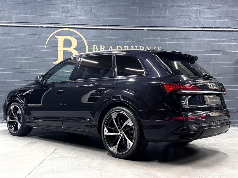 AUDI Q7 3.0 TFSI V6 55 Black Edition 2021