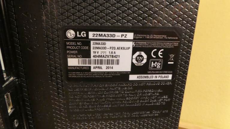 LG 22 inch IPS LED TV 22MA33D Perfect Freeview TV for where there is Limited Space