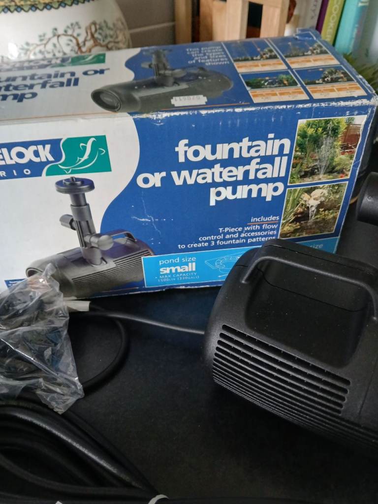 NEW. HOZELOCK 850 POND FOUNTAIN OR WATERFALL PUMP