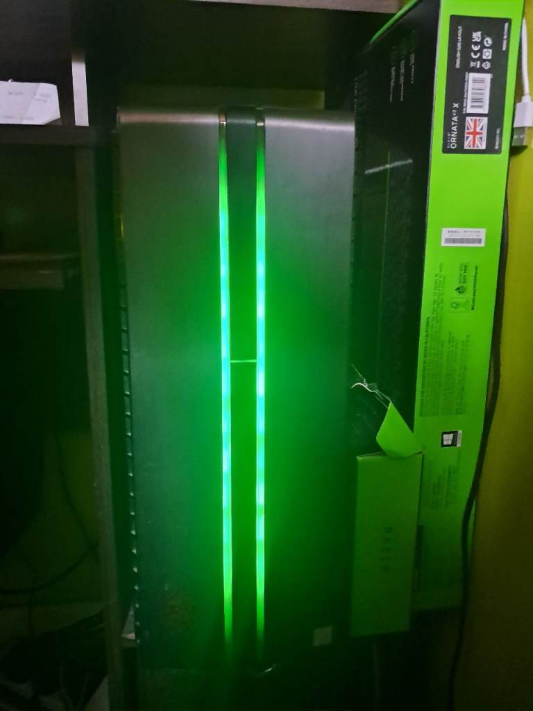 HP OMEN SERIES 870-206NA DESKTOP PC