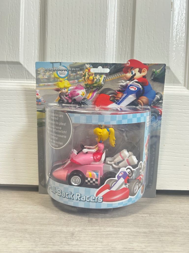 o Mario Kart Wii Pull-Back Racers - Princess Peach