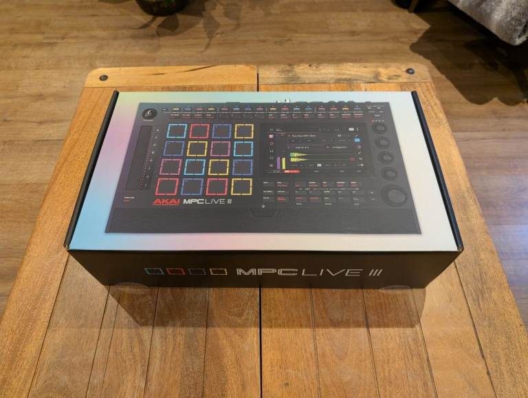 Аkаi MPC Livе 3 III - Excellent Condition, £550.00 for Sale