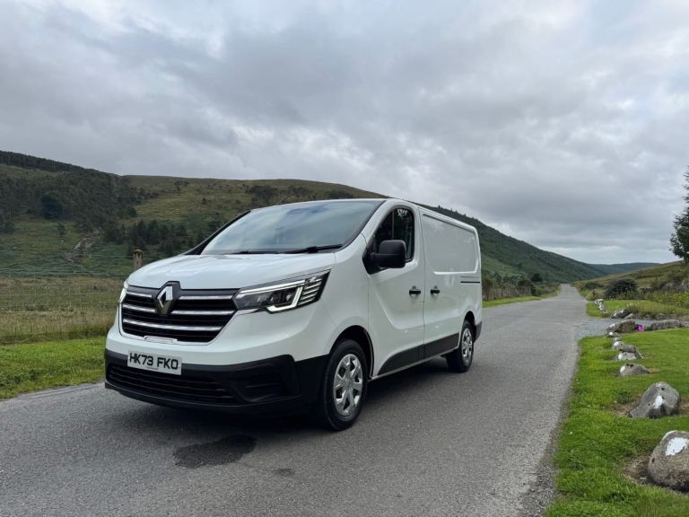 Renault, TRAFIC, 6 SEATER, Panel Van, 2023, Manual, 1997 (cc)