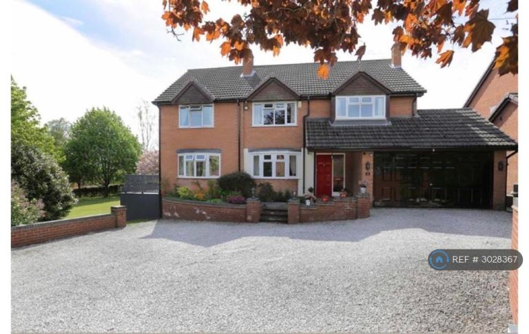 5 bedroom house in Farmfields Rise, Crewe, CW3 (5 bed) (#3028367)