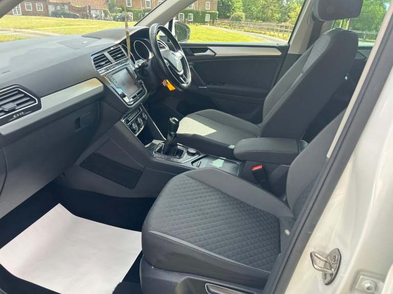 VOLKSWAGEN TIGUAN 2.0 TDI BlueMotion Tech SE Navigation 2016