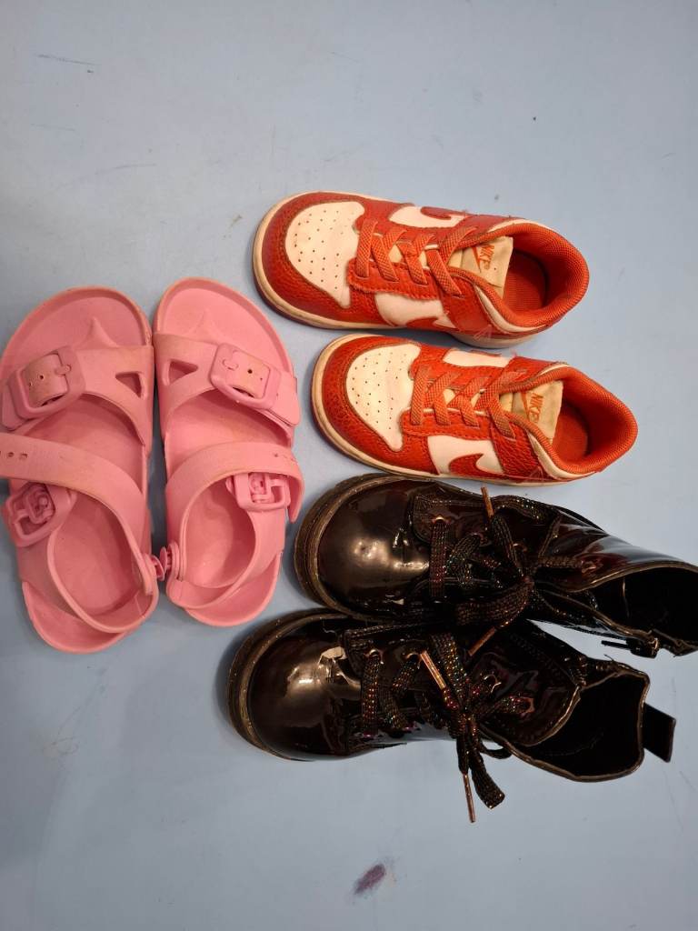 Girls shoes boots size 7 / EU 25