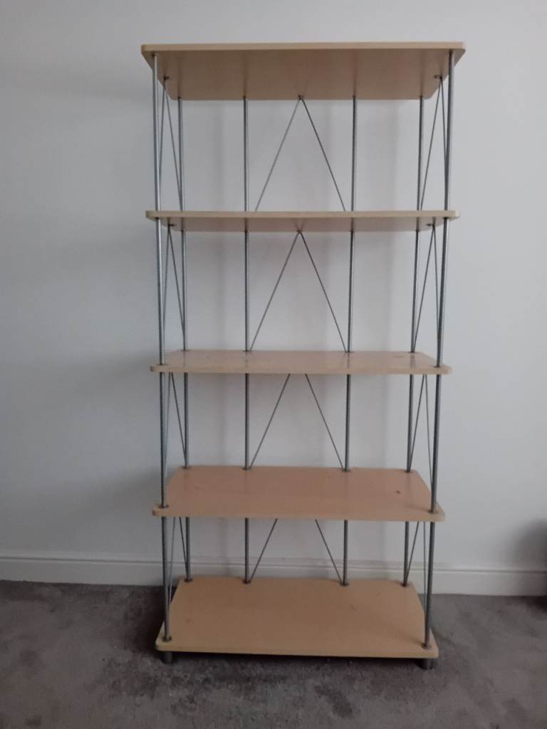 Solid storage shelving unit