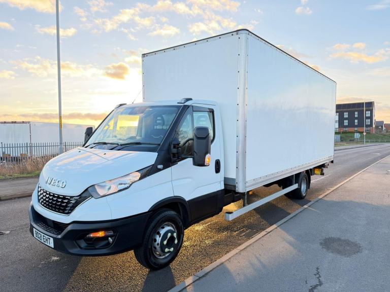 2021 Iveco Daily 70-180 Hi-Matic Box van tailift 