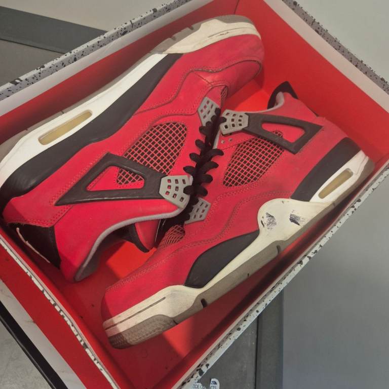 Air Jordan 4 Retro