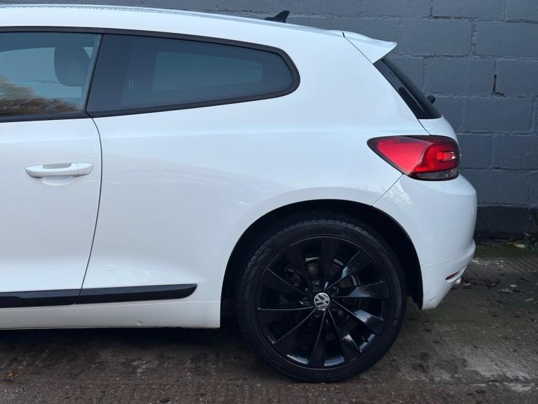 2013 Volkswagen Scirocco 2.0 TDi BlueMotion Tech GT 3dr [Nav/Leather] COUPE Diesel Manual