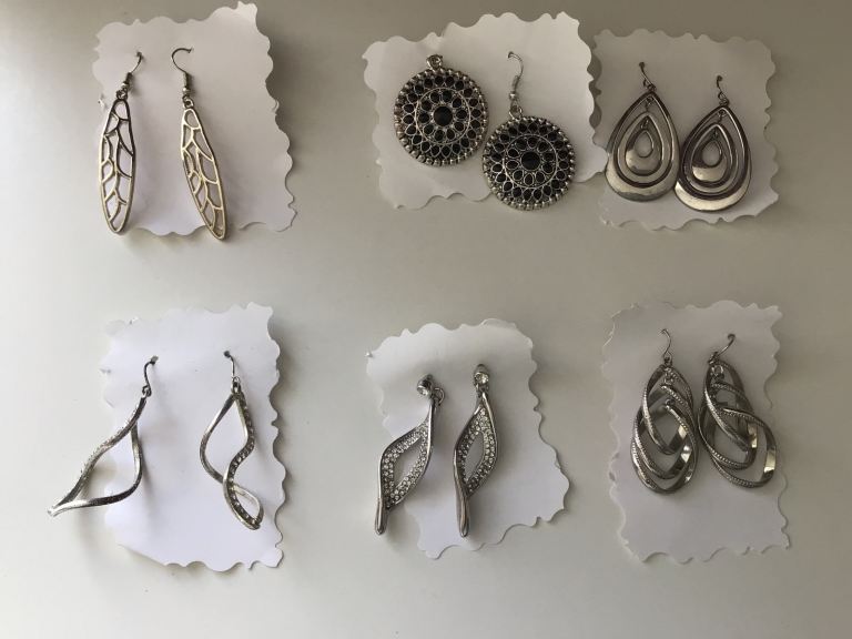 🌹 6 Pair Earrings 🌹 Some Never Been Worn  Any questions please don't hesitate to ask 