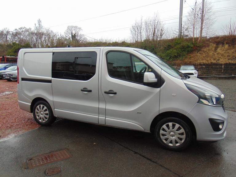VAUXHALL VIVARO 1.6 CDTi 2900 BiTurbo ecoFLEX Sportive * NO VAT * SCARCE