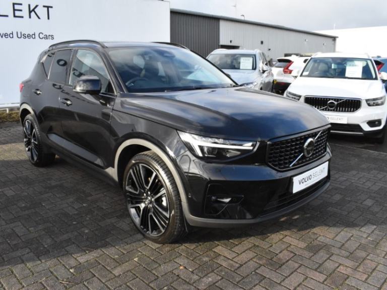VOLVO XC40 2.0 B3P Ultra Dark 5dr Auto