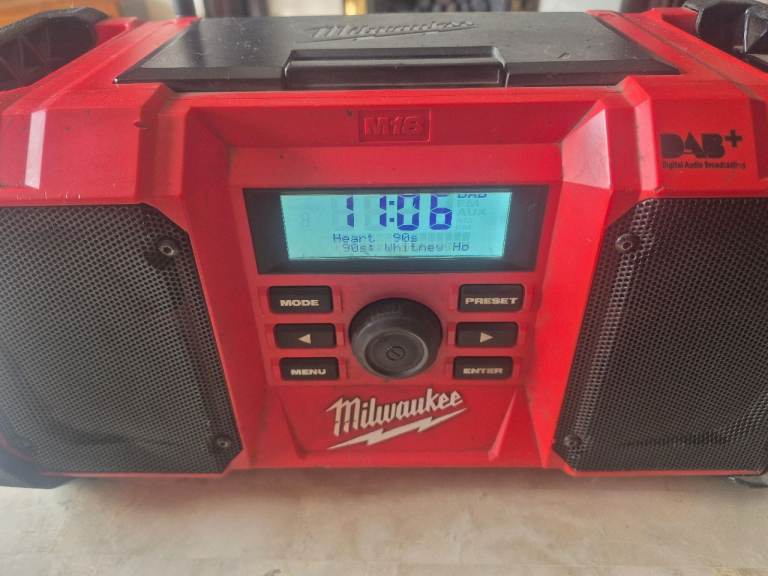 Milwaukee Dab work radio