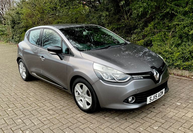 2015 Renault Clio 1.2 16v Dynamique MediaNav 5 Door. Full Service History. Excellent Condition 