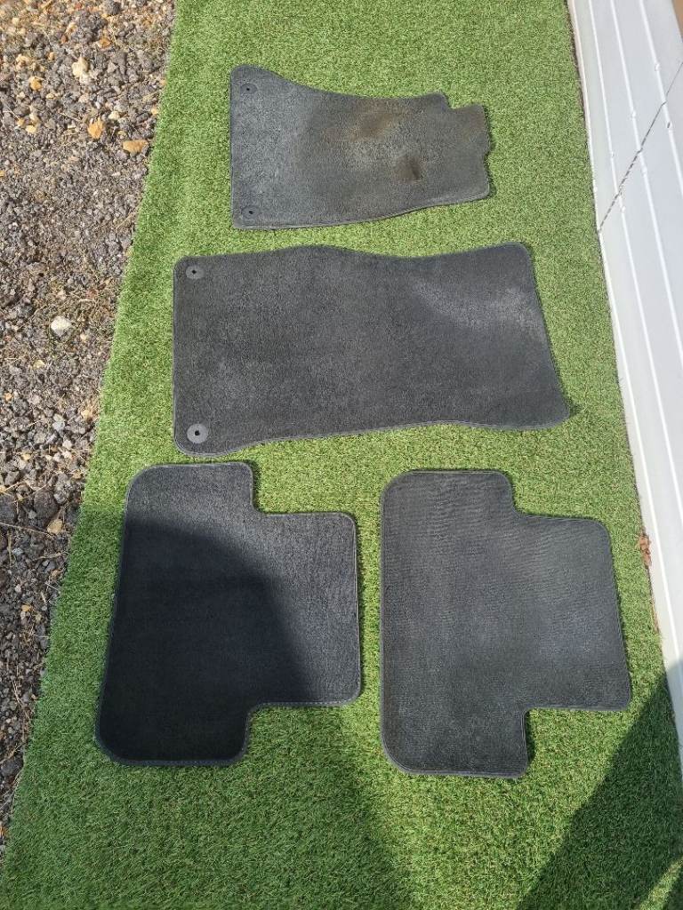 Audi A4 b8 car mats.