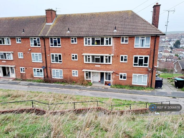 2 bedroom flat in Birch Grove Crescent, Brighton, BN1 (2 bed) (#3066678)