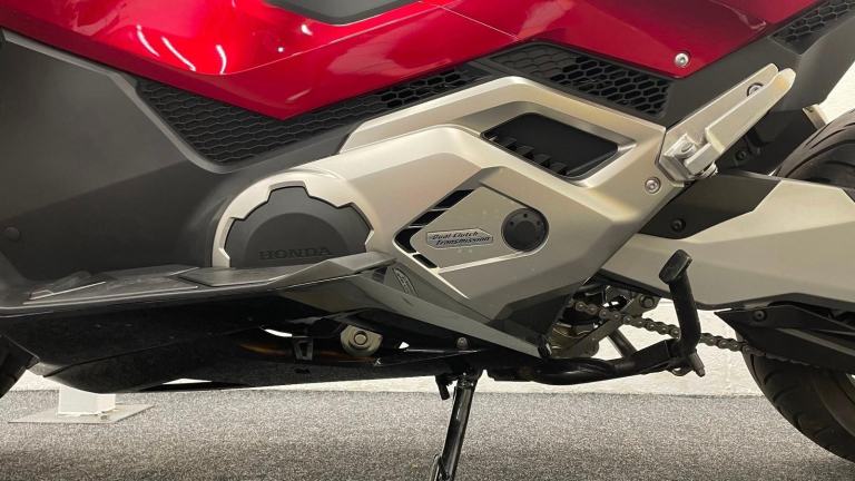 HONDA FORZA 750 R ** TOP BOX - FULL HISTORY - MAY 2027 MOT **