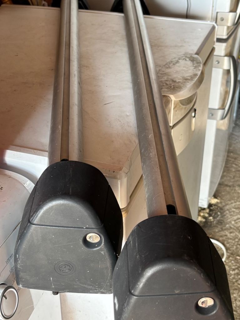 Vauxhall zafira roof bars 