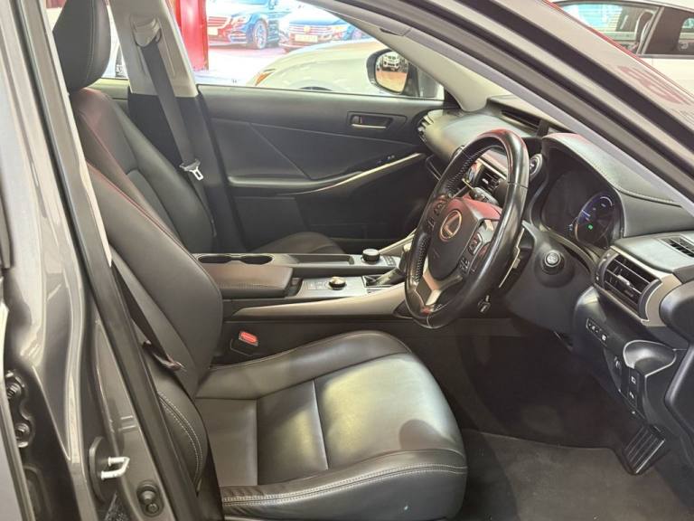 2018 Lexus IS 300h Executive Edition 4dr CVT Auto SALOON PETROL/ELECTRIC Automatic