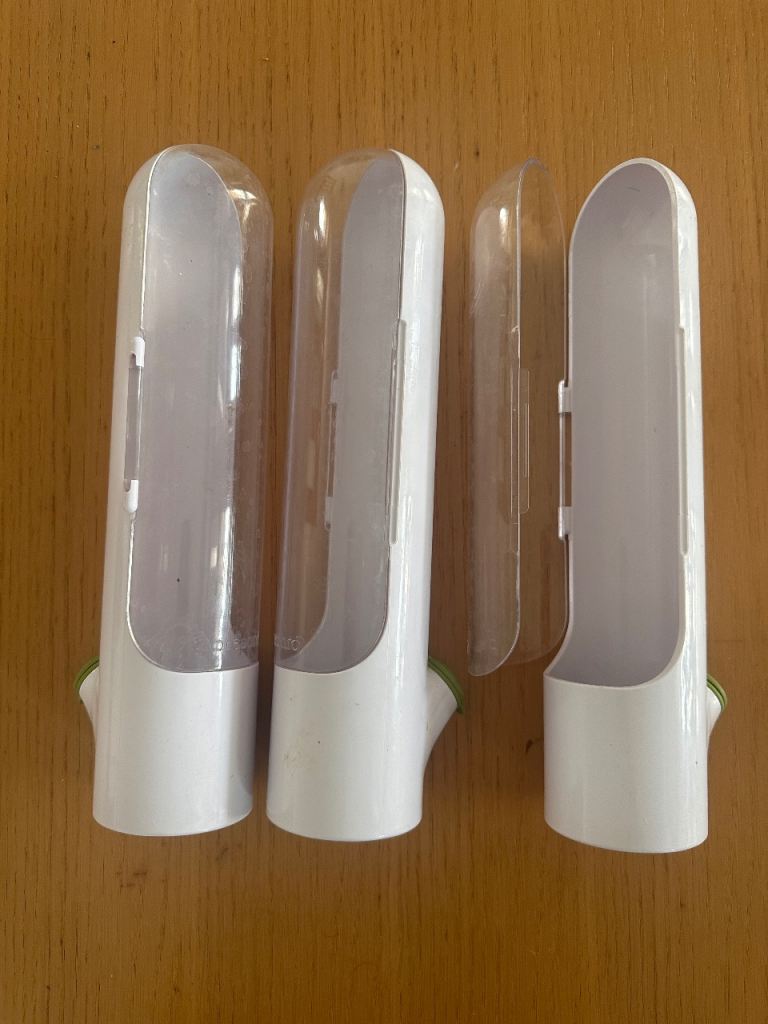 Prepara Plastic Food Storage Containers Set of 3 Snap Lids White/Clear/Green