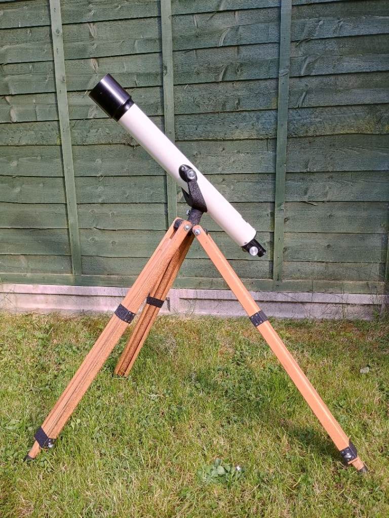 Enbeeco Achromatic Coated Lens Telescope D=60mm on Wooden Tripod