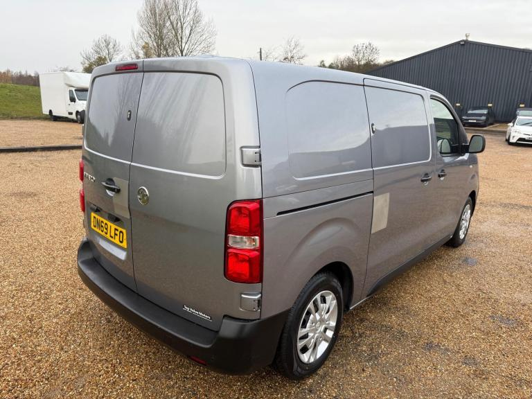 2019 Vauxhall Vivaro 1.5 Turbo D 2700 Dynamic L1 H1 Euro 6 (s/s) 6dr PANEL VAN Diesel Manual