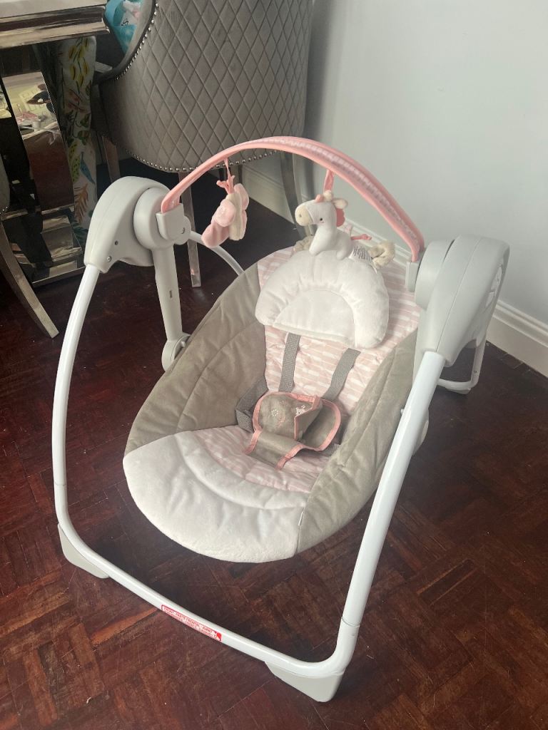 Baby swing 
