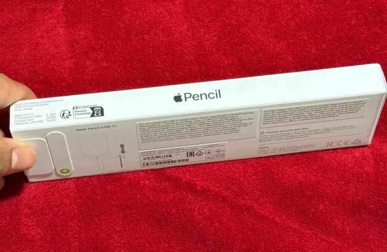 NEW Apple Pencil USB C 