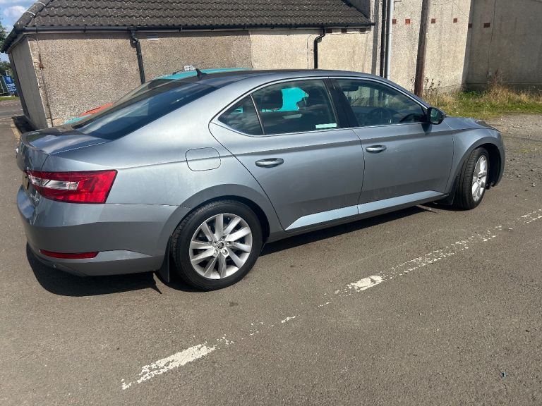 Skoda, SUPERB, Hatchback, 2017, Manual, 1598 (cc), 5 doors