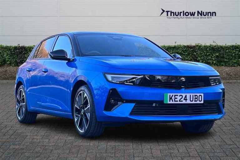 2024 Vauxhall Astra 54kWh Ultimate Hatchback 5dr Electric Auto (156 ps) Hatchback Electric Automatic
