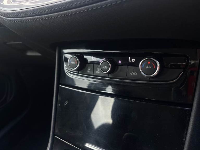 2019 Vauxhall Grandland X 1.2 Turbo SE 5dr Hatchback Petrol Manual