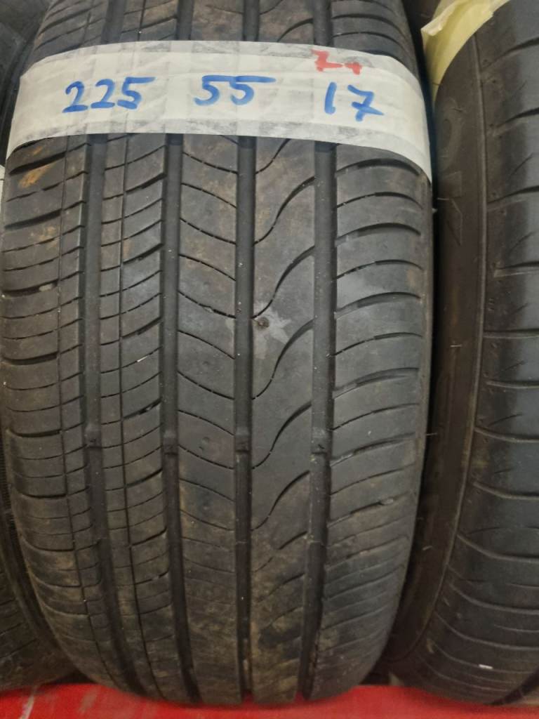 Tyres 225 55 17