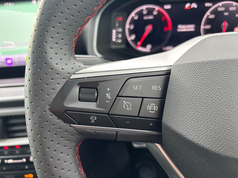 2025 SEAT Arona 1.0 TSI 115 FR Black Edition 5dr Hatchback PETROL Manual