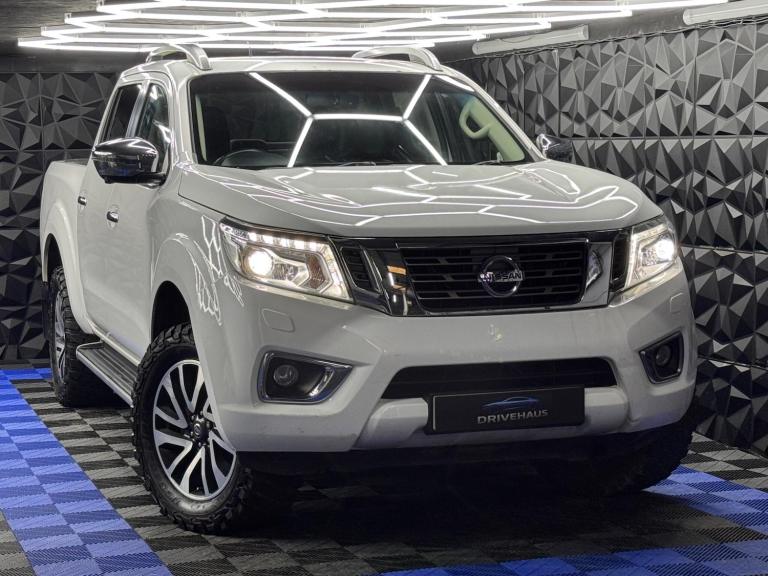 2016 Nissan Navara 2.3 dCi Tekna 4WD Euro 5 4dr PICK UP Diesel Manual