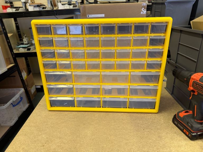 Part organiser. 44 compartments.