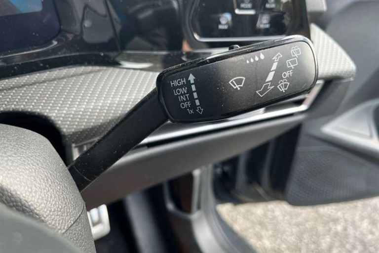 2022 Volkswagen Golf 1.5 TSI R-Line 5dr HATCHBACK PETROL Manual