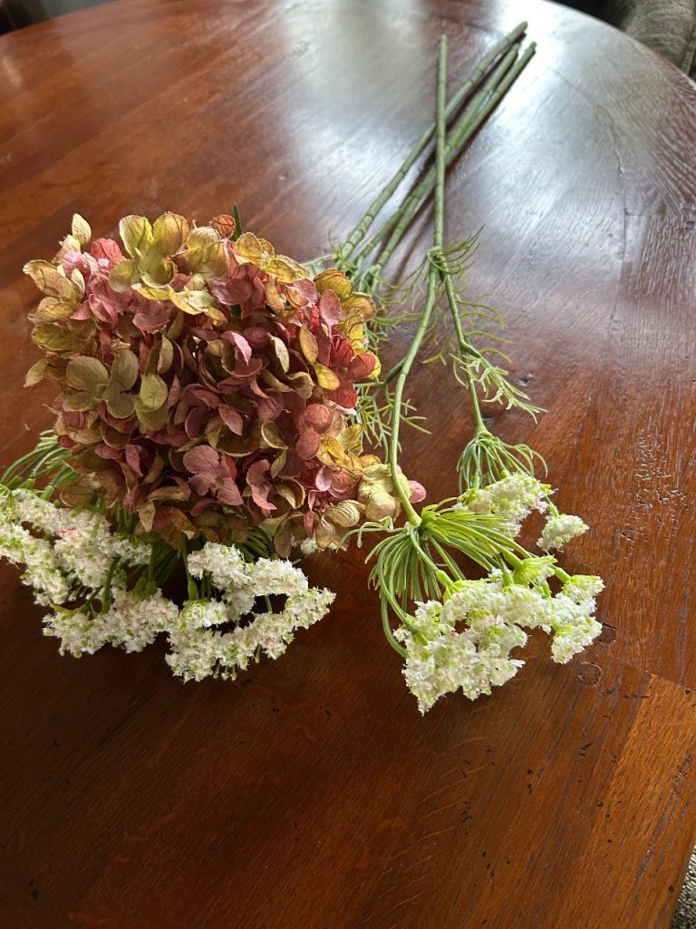 Artificial flowers 