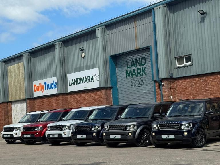 2022 Land Rover Defender 110 5.0 P525 V8 Auto 4WD Euro 6 (s/s) 5dr ESTATE Petrol Automatic