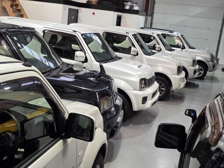 SUZUKI JIMNY 1300cc/ 660cc Turbo 4x4 - jdm Auto/manual Petrol