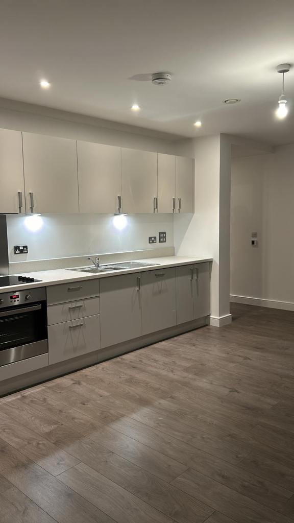 Stunning 2 Bedroom Flat 
