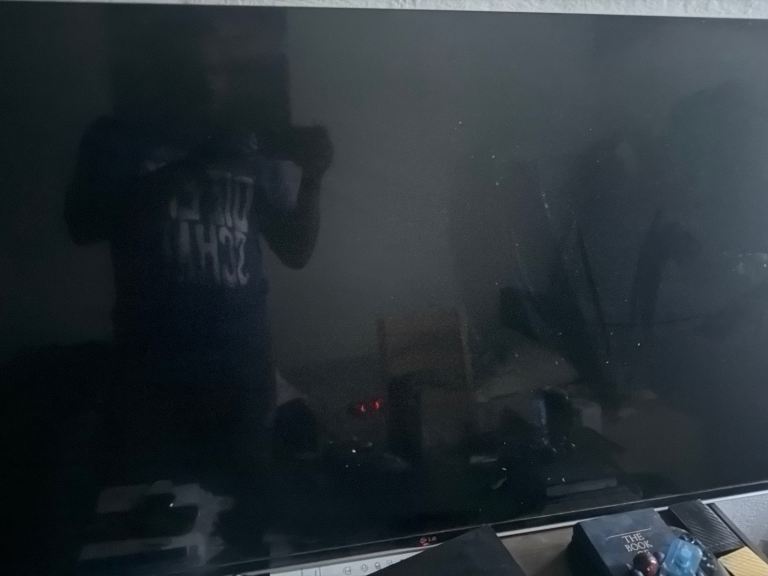 LG 55” smart tv