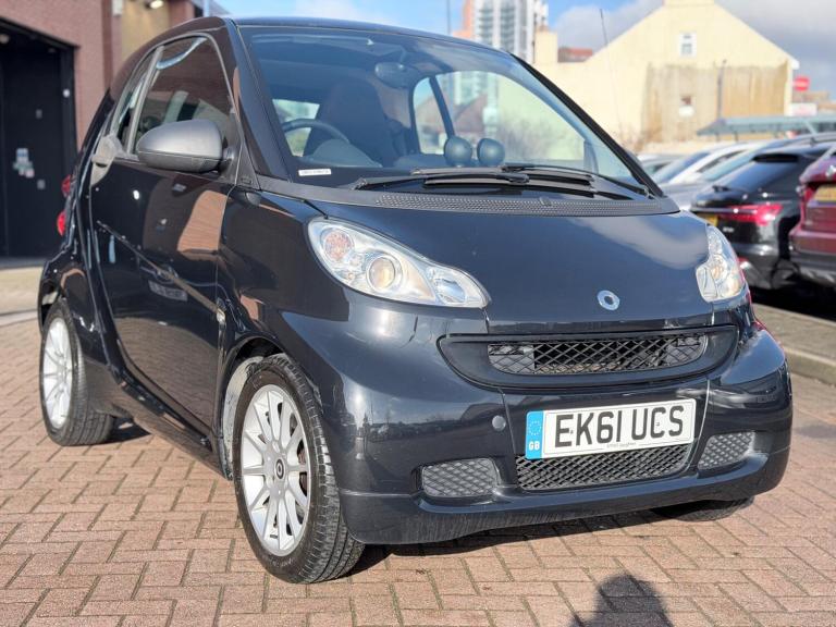 2011 smart fortwo 1.0 MHD Passion Coupe 2dr Petrol SoftTouch Euro 5 (s/s) (71 bhp) COUPE Petrol A...