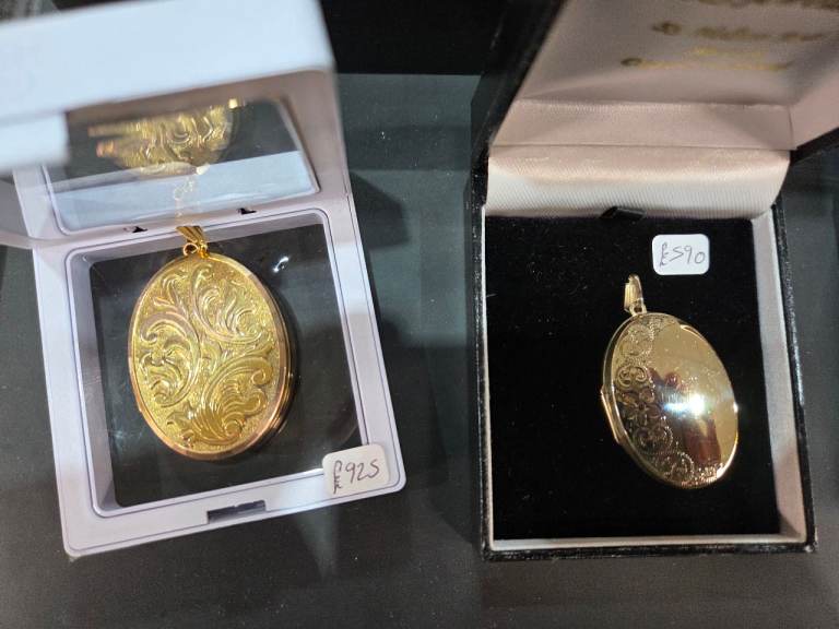 🔐 9ct Gold Lockets 