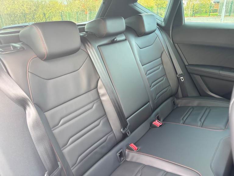 2025 SEAT Ateca 1.5 TSI EVO FR Black Edition 5dr DSG Estate PETROL Automatic